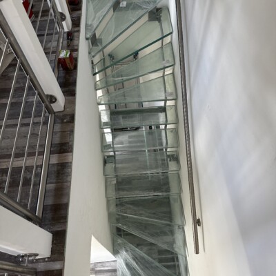 Produktfoto: Stahlwangenglastreppe 1