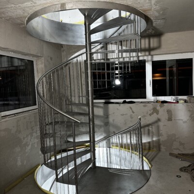 Produktfoto: Spindeltreppe "Vienna" Komplett-Edelstahl 6