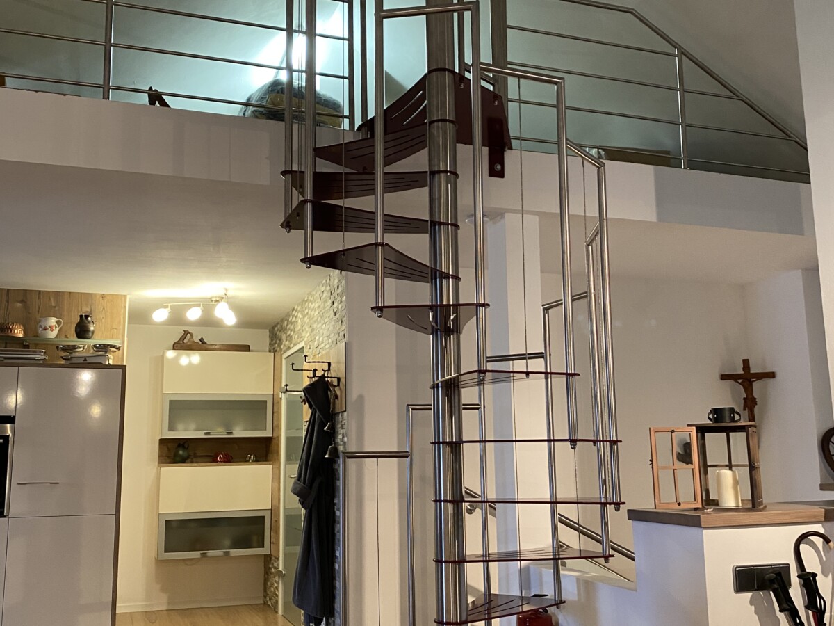 Spindeltreppen innen und Spindeltreppen außen