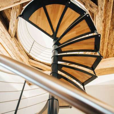 Produktfoto: Spindeltreppe Vienna teilweise pulverbeschichtet 4