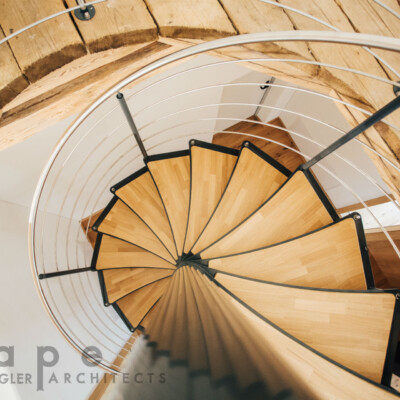 Produktfoto: Spindeltreppe Vienna teilweise pulverbeschichtet 4