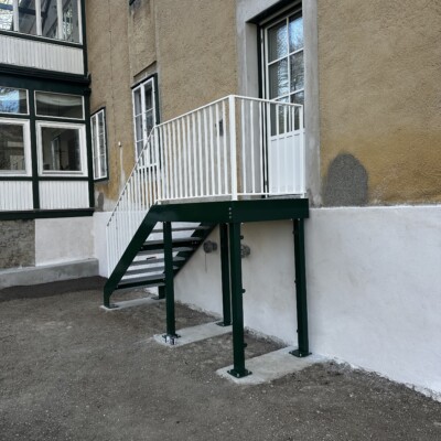 Produktfoto: Stahlwangentreppe mit Podest 3