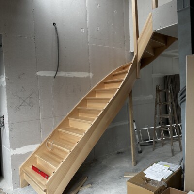 Produktfoto: Holzwangentreppe 5